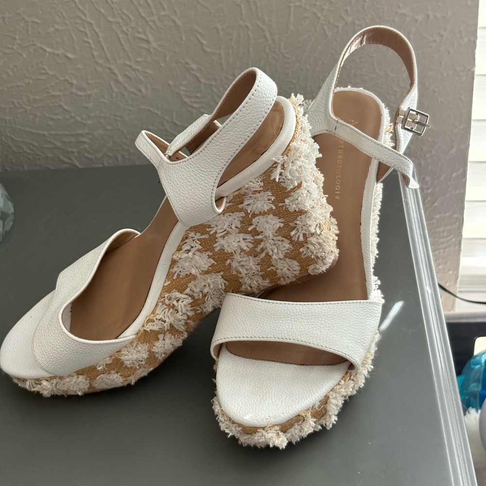 Anthropologie White Textured Wedges Size 8